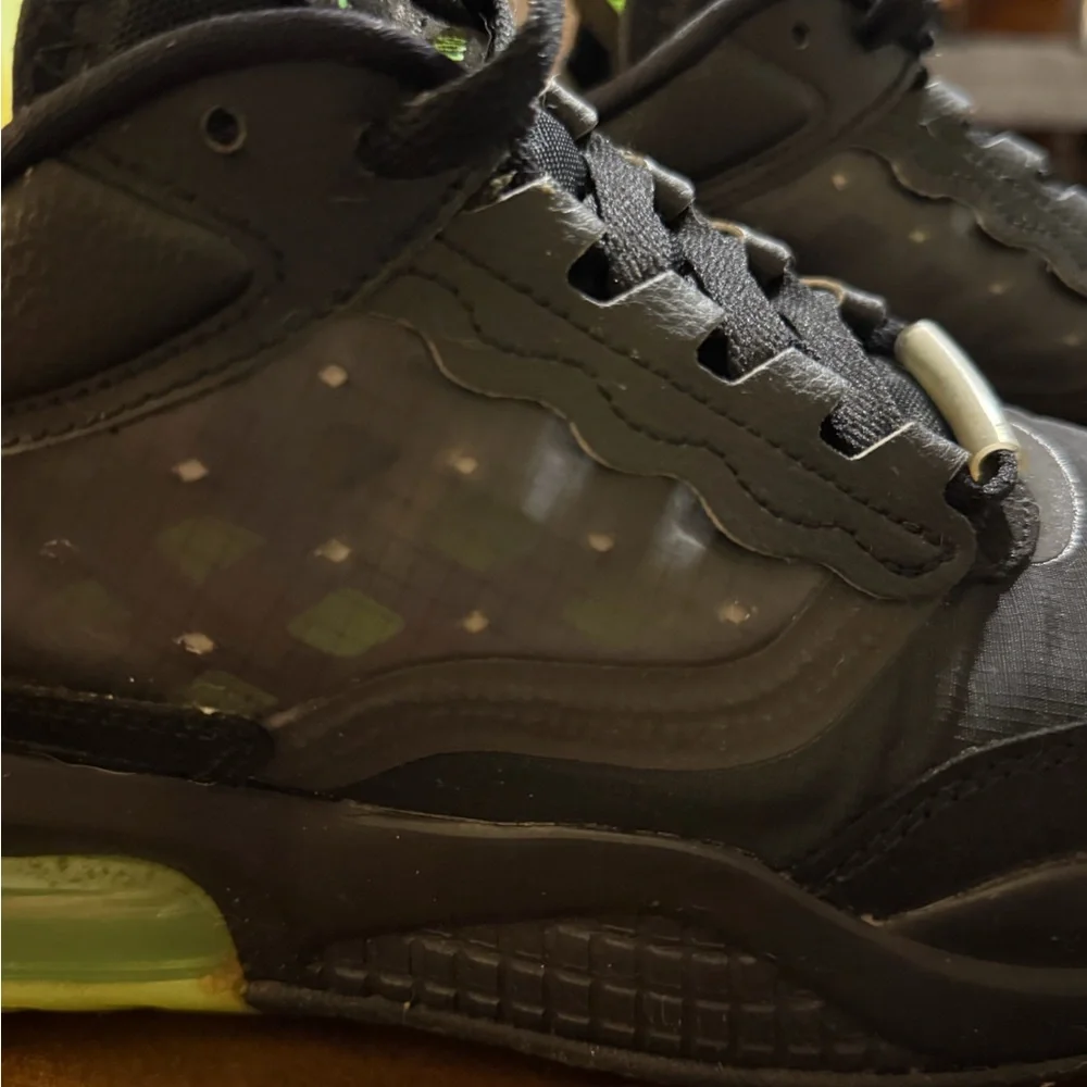 Jordan Air Max 200 Black & Electric Green Size 9.5M - Picture 6 of 12